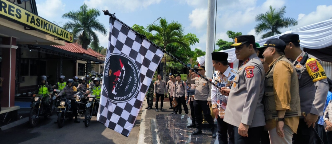 Wujudkan Pemilu Damai, Kaops Nusantara Cooling System Tebar 1.500 Paket Sembako di Tasikmalaya 