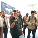 Ketua Lembaga Adat passereanta Firman Sombali Kerajaan Islam Kembar Gowa Tallo Seruduk Kantor BPN Kota Makassar, Sulawesi Selatan,