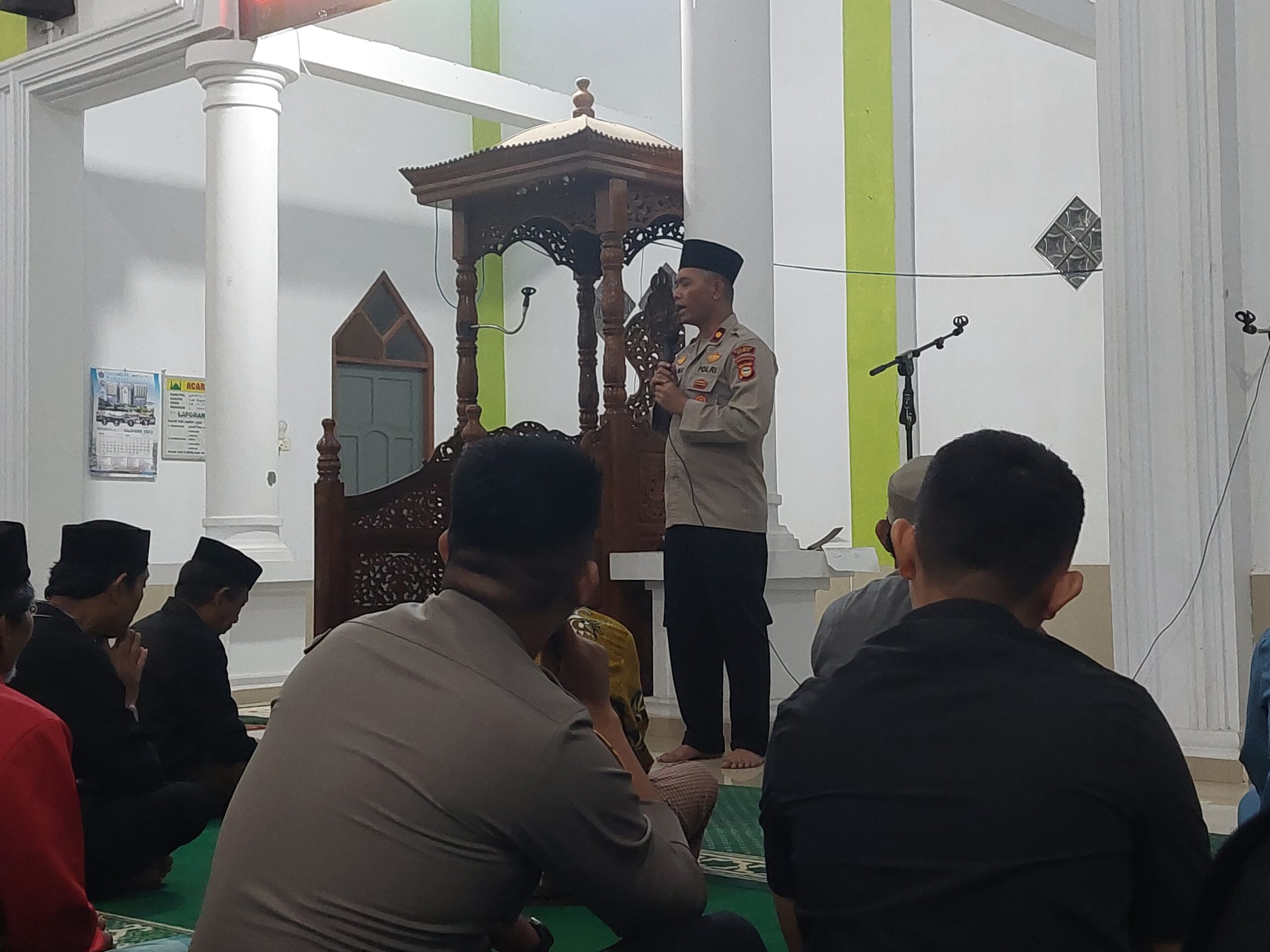 Wakapolres Gowa Pimpin Safari Kamtibmas, Tarawih Bersama di Masjid Besar Malakaji